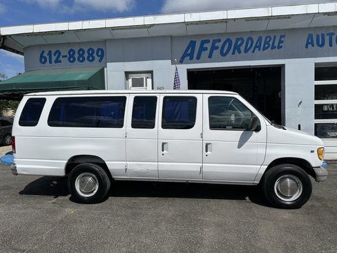 Used 1999 Ford E-350 and Econoline 350 XL RWD image 5
