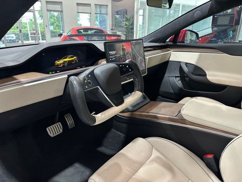 Used 2021 Tesla Model S Plaid AWD/4WD image 16