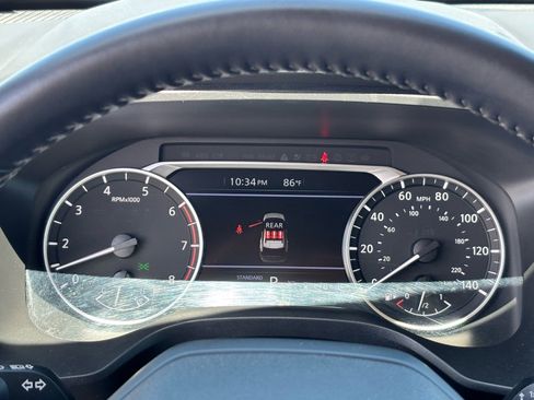 Used 2025 Nissan Rogue SV FWD image 20