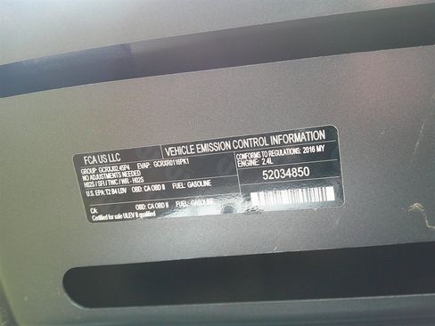 Used 2016 Jeep Renegade Limited w/ Safety & Security Group image 49