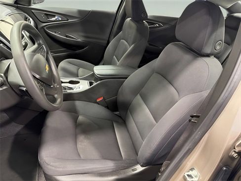 Used 2024 Chevrolet Malibu LT image 11