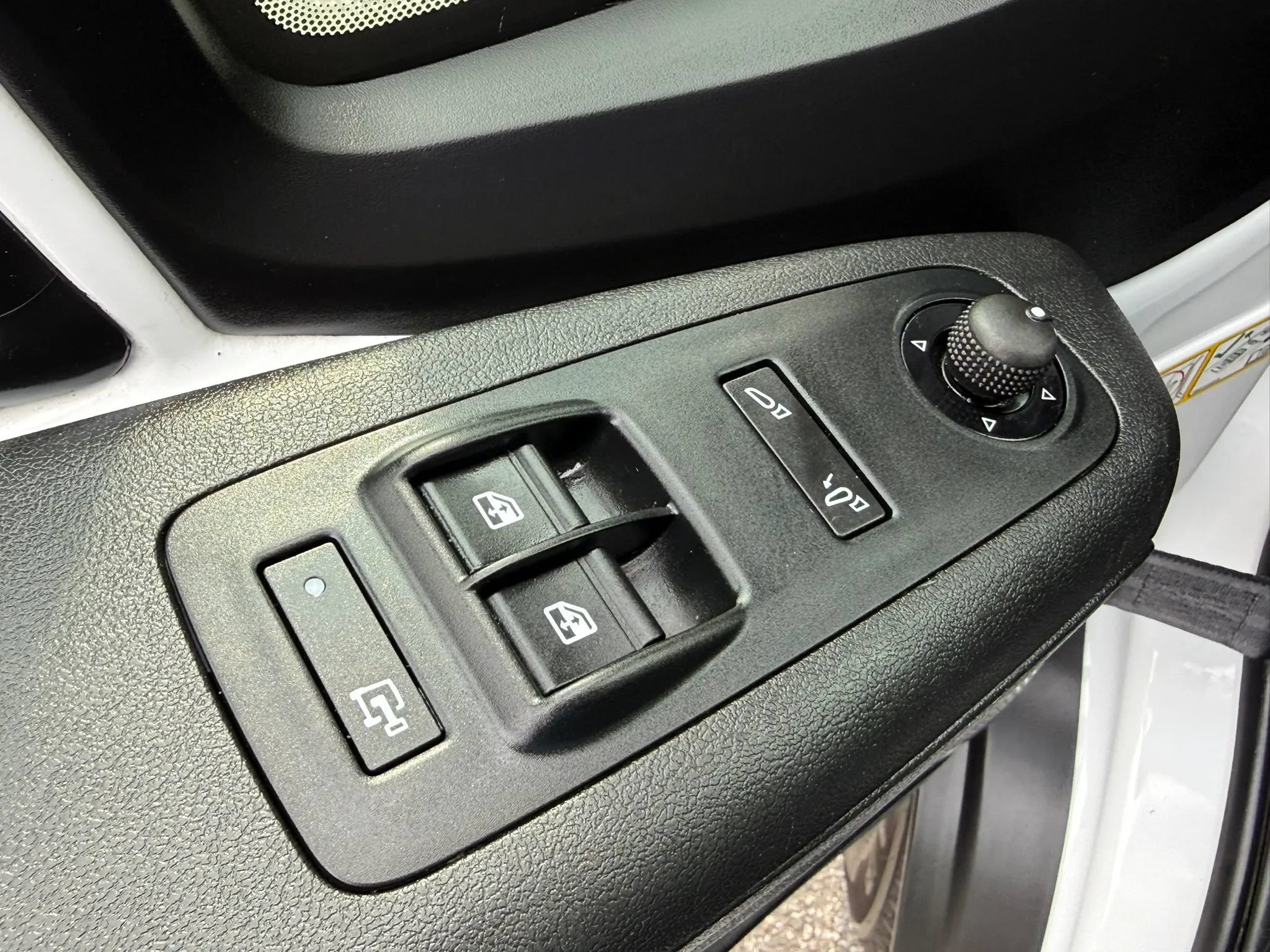 Used 2025 RAM ProMaster 2500 w/ Convenience Group FWD image 36