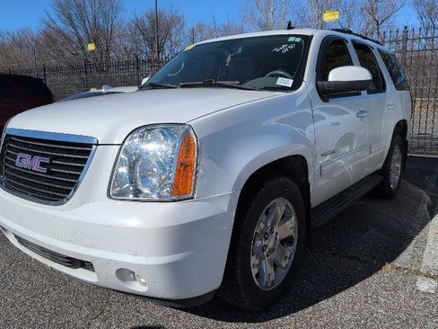 Used 2013 GMC Yukon SLT image 1
