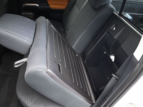 Used 2017 Toyota Tacoma SR5 image 30