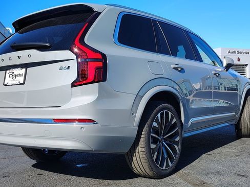 New 2026 Volvo XC90 B6 Plus image 3