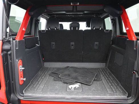 Used 2024 Ford Bronco Wildtrak AWD/4WD image 33
