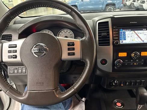 Used 2020 Nissan Frontier PRO-4X w/ Pro-4x Utility Package AWD/4WD image 20