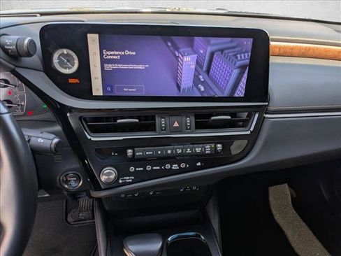 Used 2025 Lexus ES 300h w/ Premium Package FWD image 12