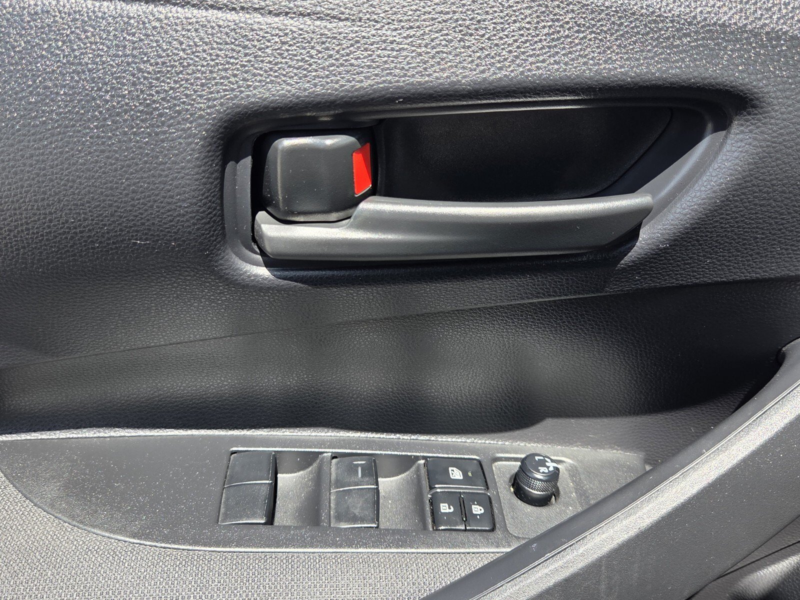 Certified 2025 Toyota Corolla LE FWD image 13