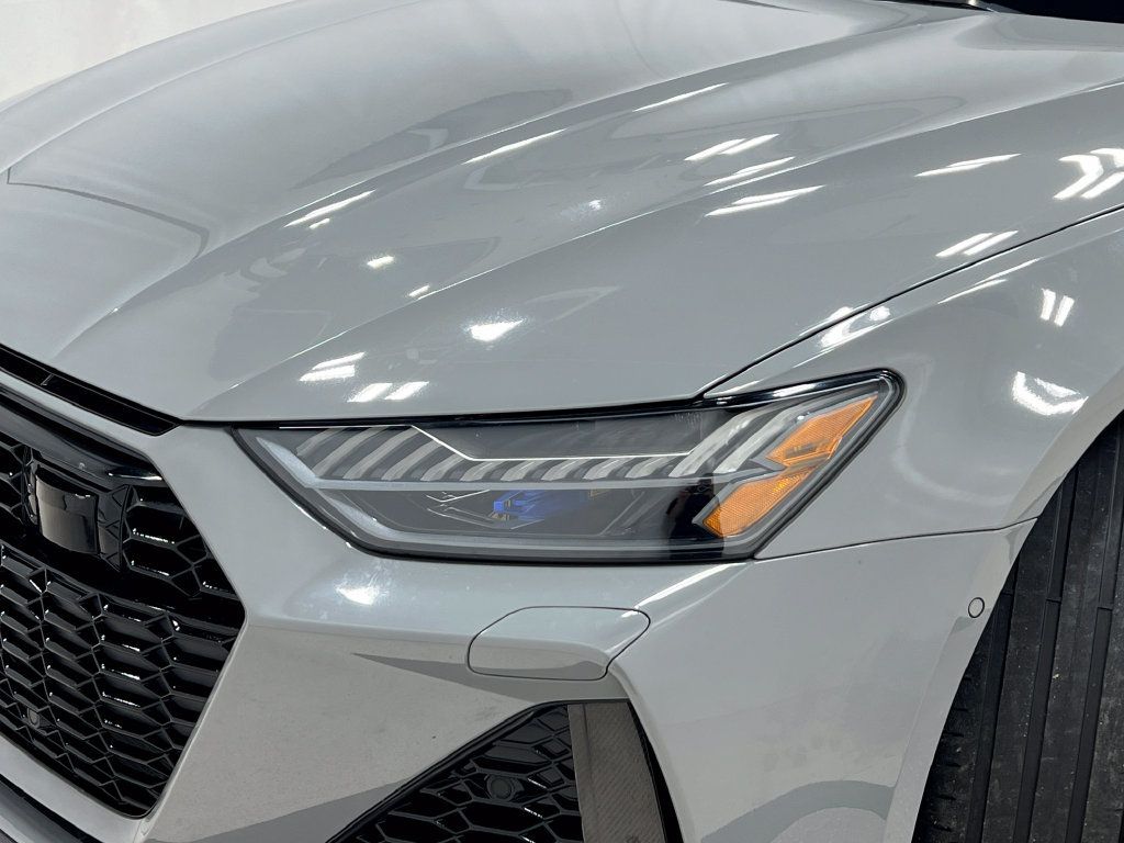 Used 2021 Audi RS 7 Sportback AWD/4WD image 35