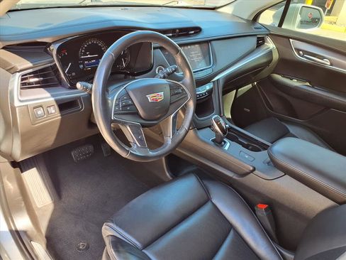 Used 2018 Cadillac XT5 Luxury image 18