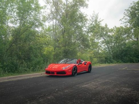 Used 2018 Ferrari 488 Spider RWD image 35