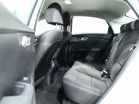 Used 2020 Kia Forte LXS image 28