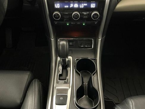 Used 2021 Subaru Ascent Limited w/ Technology Package AWD/4WD image 12