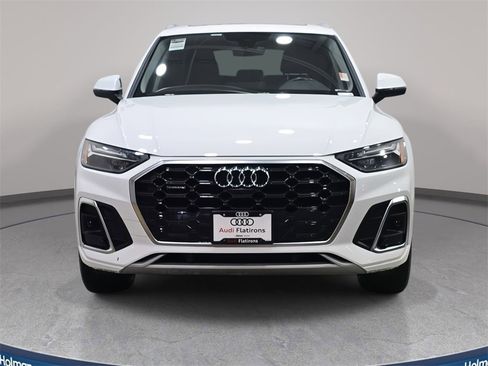 Certified 2023 Audi Q5 2.0T Premium Plus w/ Premium Plus Package image 3