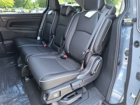 New 2026 Honda Odyssey Touring image 15