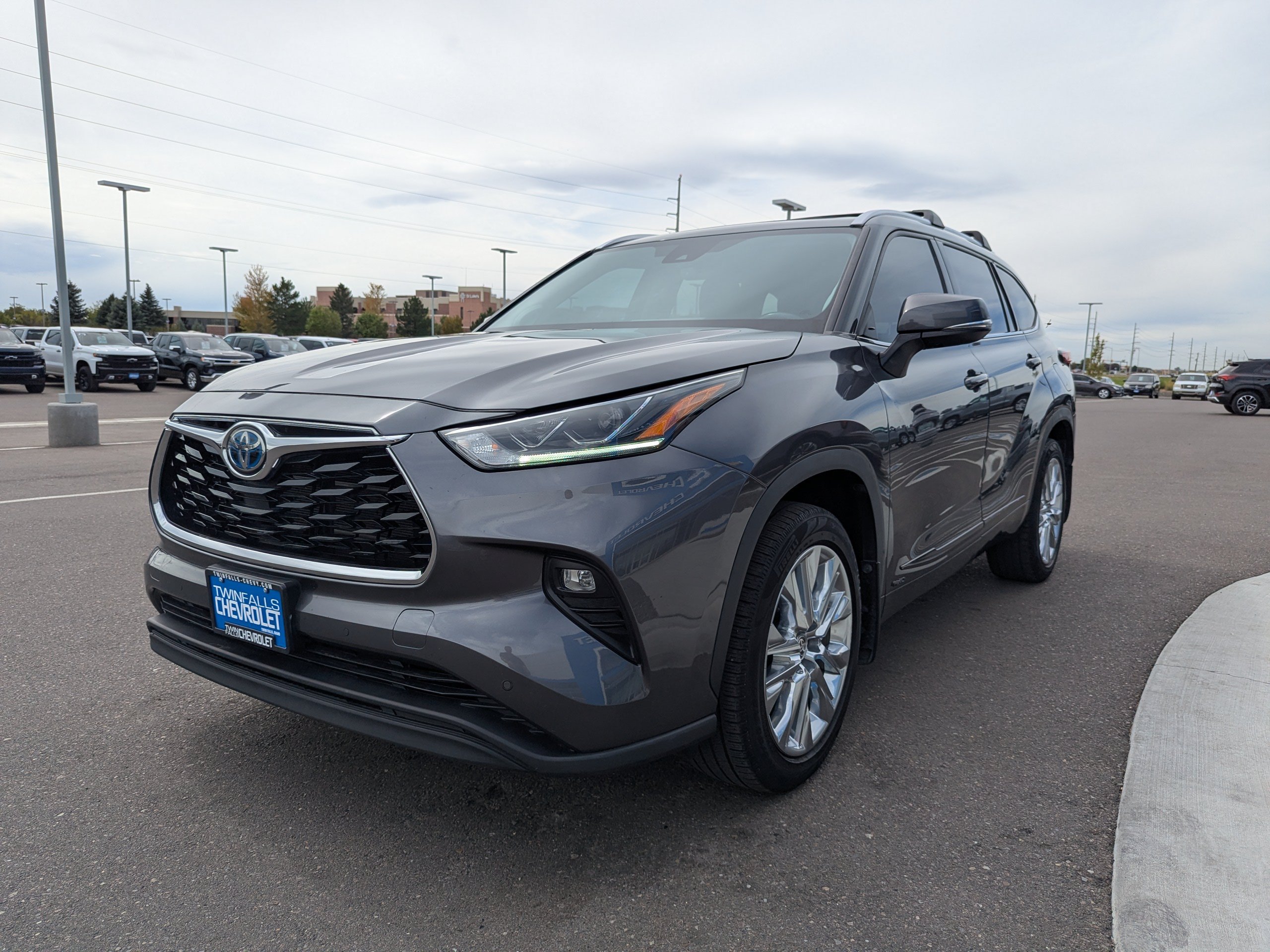 Used 2023 Toyota Highlander Limited AWD/4WD image 6