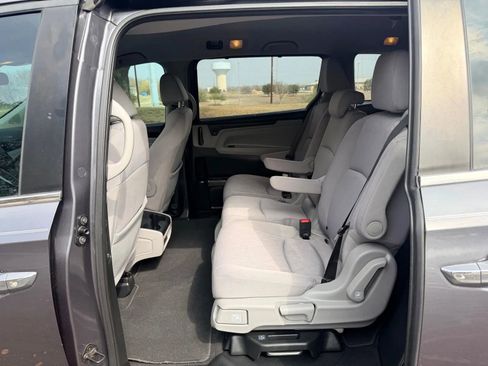 Used 2019 Honda Odyssey EX image 14