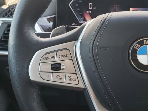 Certified 2025 BMW X7 xDrive40i AWD/4WD image 28