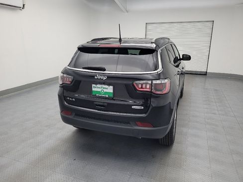 Used 2023 Jeep Compass Latitude w/ Convenience Group AWD/4WD image 7