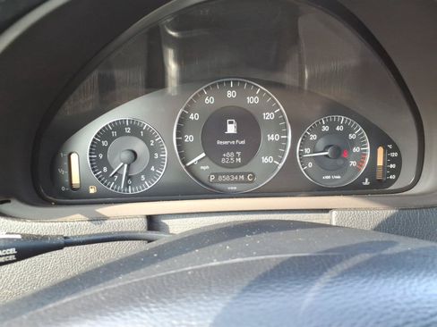 Used 2009 Mercedes-Benz CLK 350 Coupe image 14