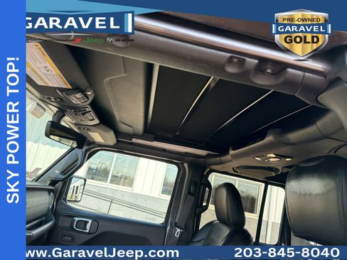 Used 2021 Jeep Wrangler Unlimited Sahara image 3