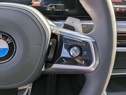 New 2026 BMW 740i RWD image 32