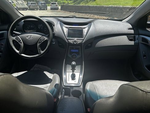 Used 2013 Hyundai Elantra Limited w/ Technology Pkg FWD image 11