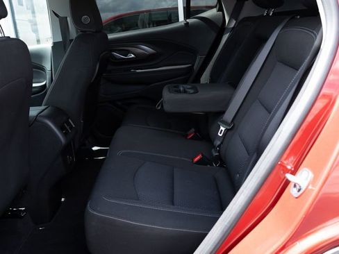 Used 2024 GMC Terrain SLE AWD/4WD image 20