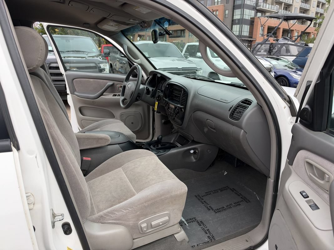 Used 2003 Toyota Sequoia SR5 AWD/4WD image 25