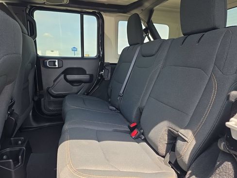 Used 2024 Jeep Wrangler Unlimited Sport AWD/4WD image 10