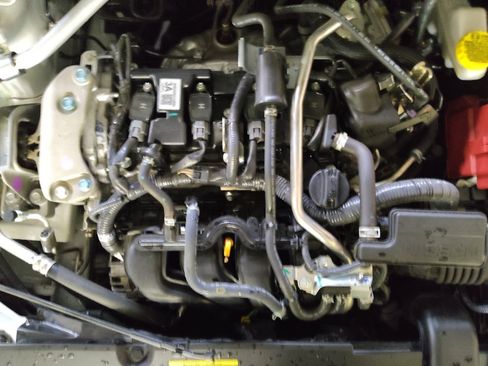 Used 2025 Nissan Sentra SV FWD image 30