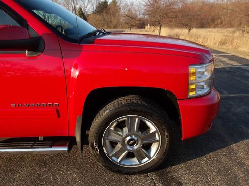 Used 2013 Chevrolet Silverado 1500 LTZ w/ LTZ Plus Package image 30