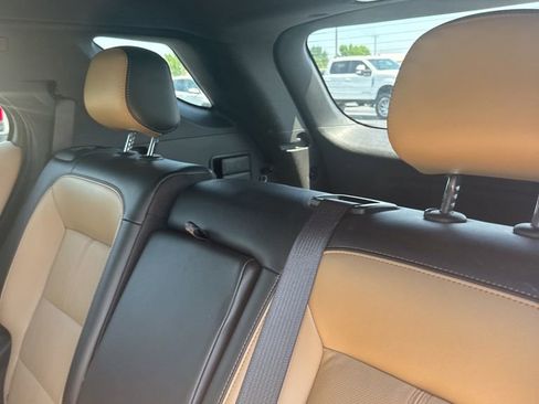 Used 2023 Chevrolet Equinox Premier AWD/4WD image 10
