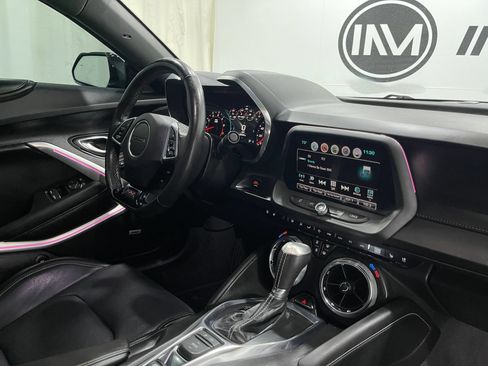 Used 2018 Chevrolet Camaro SS w/ Redline Edition RWD image 18