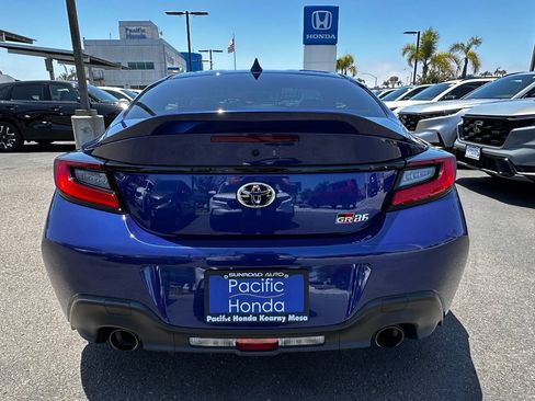 Used 2024 Toyota GR86 Premium RWD image 11