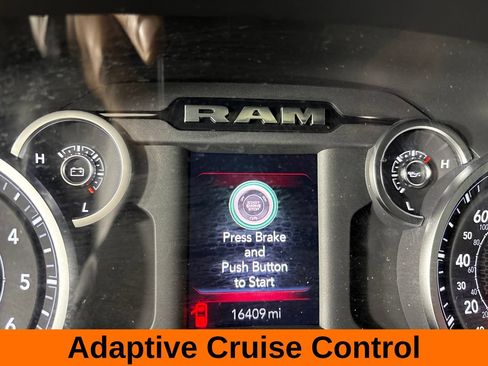 Used 2025 RAM 2500 Big Horn AWD/4WD image 15