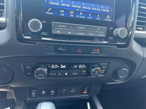 Used 2024 Nissan Frontier SV w/ SV Convenience Package RWD image 25
