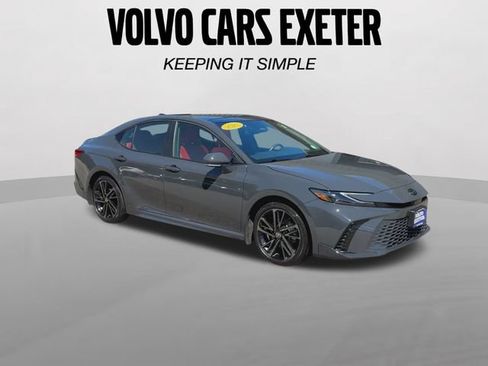 Used 2025 Toyota Camry XSE AWD/4WD image 2