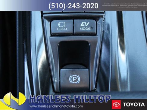 Certified 2025 Toyota Camry LE w/ Convenience Package image 19