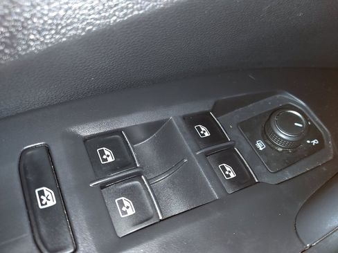 Used 2024 Volkswagen Jetta S image 27