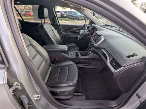 Used 2024 GMC Terrain SLT image 16