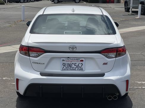 Used 2025 Toyota Corolla SE FWD image 5