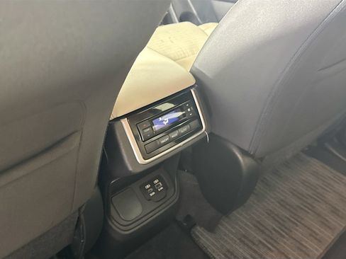 Used 2023 Subaru Ascent Premium w/ Convenience Package AWD/4WD image 24