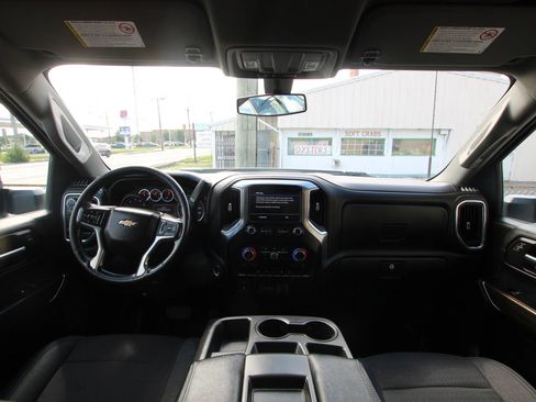 Used 2022 Chevrolet Silverado 2500 LT w/ Convenience Package AWD/4WD image 13