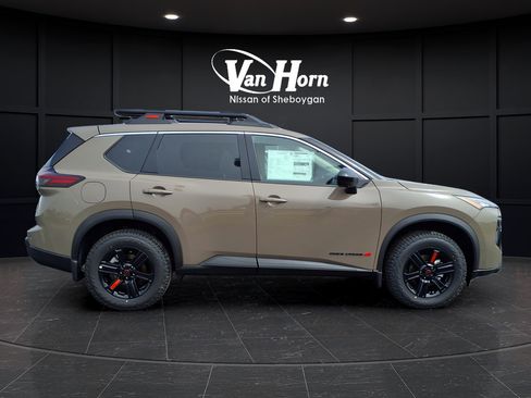 New 2026 Nissan Rogue SV AWD/4WD image 10