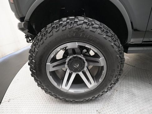 Used 2021 Ford Bronco Badlands image 25