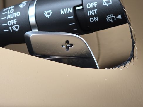 New 2025 Land Rover Range Rover Sport Dynamic SE image 18