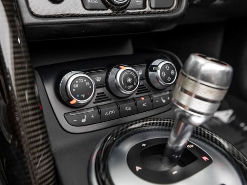 Used 2011 Audi R8 V10 AWD/4WD image 35