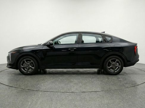 Used 2025 Kia K4 FWD image 5